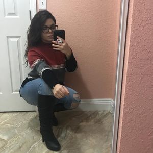 Meet your Posher, Briana